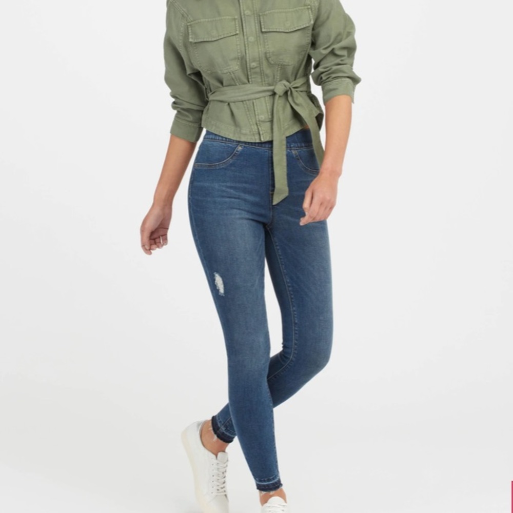 XS petite spanx jeans.  NWOT.  Retails for $128